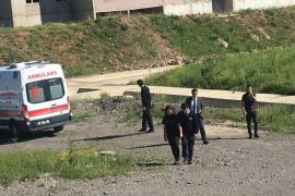 İntihara Teşebbüste Bulunan Liseli Kızın Hayatını Polis Kurtardı!