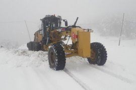 Oltu'da mayıs ayında karla mücadele