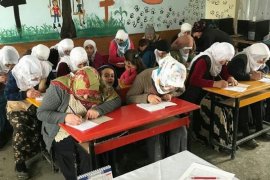 87 Yaşında Okuma Yazma Öğreniyor!