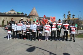 Öğrenciler Polisle Birlikte Trafik Denetimi Yaptı!