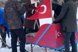 Çıldır Gölü Ünlü Sanatçıların Klip Çekimleri için Mekan Oldu!