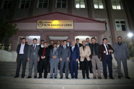 Oltu Anadolu Lisesi’nde Z Kütüphane düzenlenen törenle açıldı