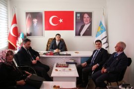 İyi Parti Erzurum Milletvekili Naci Cinisli Oltu’da bir takım ziyaretlerde bulundu