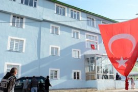 Vali Azizoğlu Çat’ta Kur’an Kursu Açılışı Yaptı!