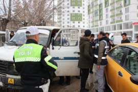 Erzurum Polisinden Güven ve Huzur Uygulaması!