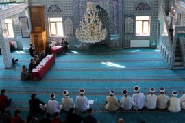 Genç Hatipler Hutbe Okuma Bölge Yarışması Erzurum’da Yapıldı!