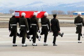 Erzurumlu Şehit Teğmenin Naaşı Memleketine Getirildi!