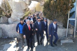 Erzurum Valisi Okay Memiş Oltu’yu ziyaret etti