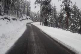 Oltu'da mayıs ayında karla mücadele