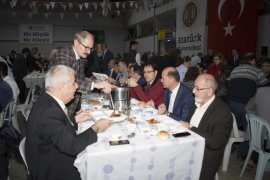 Atatürk Üniversitesi İdari Personeli İftar Sofrasında Buluştu!