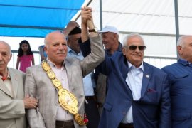 Oltulu Başpehlivan Kenan Gör, Altın Kemerin Sahibi Oldu!