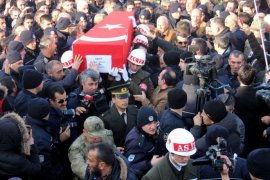 On Binlerce Erzurumlu Afrin Şehidini Uğurladı!