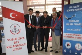 Oltu Yusuf Ziyabey Kız Anadolu Lisesi’nde Bilim Fuarı Sergisi!