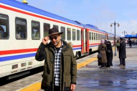 Çıldır Gölü Ünlü Sanatçıların Klip Çekimleri için Mekan Oldu!