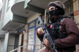 Erzurum Polisinden İnsan Tacirlerine Şafak Baskını!