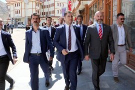 İYİ Partili Türkşen, Oltu’da Esnafı Ziyaret Etti