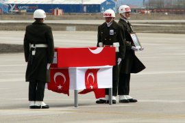 Erzurumlu Şehit Teğmenin Naaşı Memleketine Getirildi!