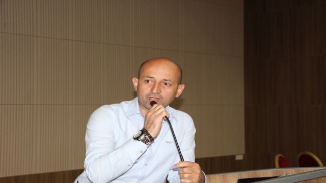 Oltu'da Aile İçi Eğitim ve Kitlesel Değişim Konferansı