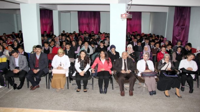 Yusuf Ziya Bey Anadolu Lisesi Soma'daki Acıyı Andı