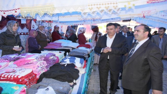Halitpaşa Kız Öğrenci Yurdu Yararına Kermes Düzenlendi