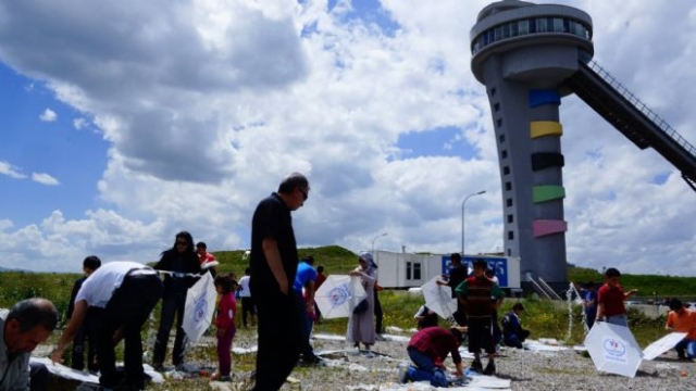 Kule Manzaralı Uçurtma Şenliği
