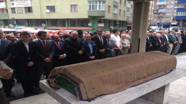 Milletvekili Yılmaz'ın Anne Acısı