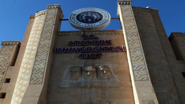 Atatürk Üniversitesi'nde E-Kayıt Dönemi