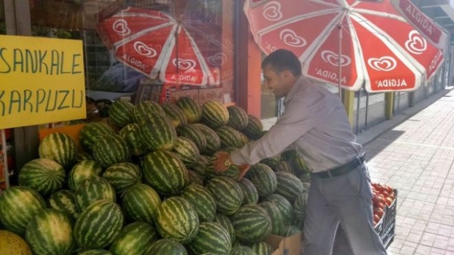 Hasankale Karpuzu Büyük İlgi Görüyor