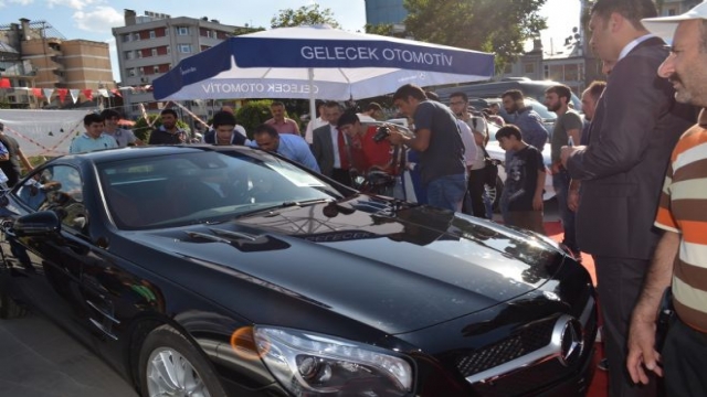 Erzurum'da 2. Oto Şov Fuarı Açıldı