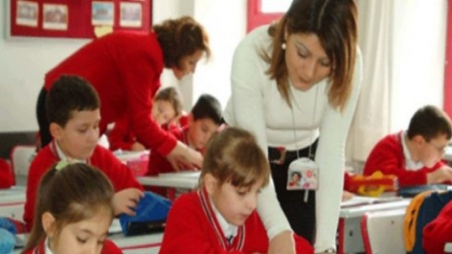 Erzurum'da 2 Bin 33 Öğretmen Açığı Bulunuyor