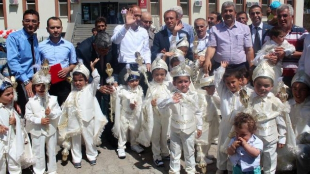 İspir'de Toplu Sünnet Şenliği