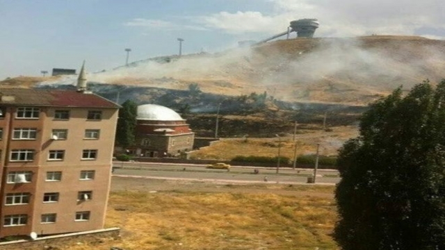 Atlama Kuleleri Şimdi de Yandı...