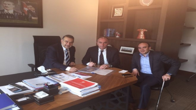 TFF'den Erzurum'a Çim Saha