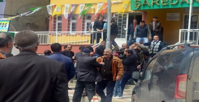 Şeyh Said'in Torunu Fırat'a Tekman'da Sopalı Saldırı