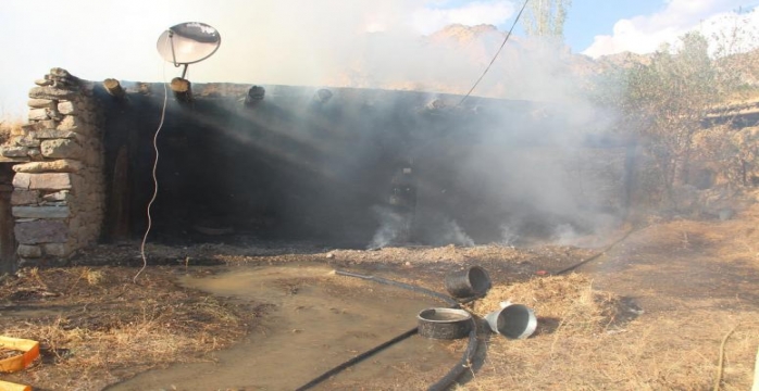 Olur'da Korkutan Yangın