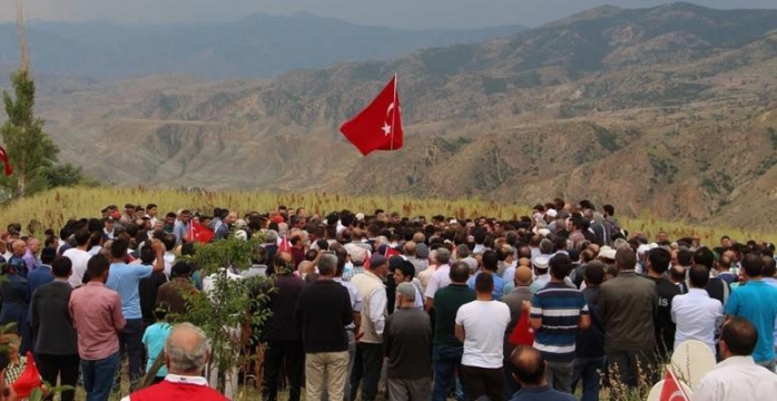 Demokrasi Şehidi Şenkayalı Oğuzhan, Gözyaşlarıyla Uğurlandı!