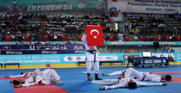 13. Uluslararası Palandöken Karate Turnuvası Başladı