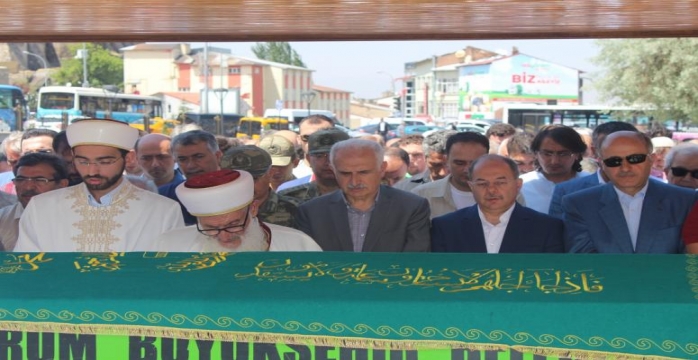 Rektör Hikmet Koçak'ın Anne Acısı