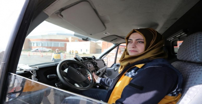 Erzurum'da Ambulans Şoförlerine 'ASTE' Eğitimi Verildi