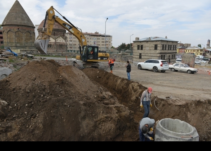 Üç Kümbetler Projesi Alanı Çok Hareketli!