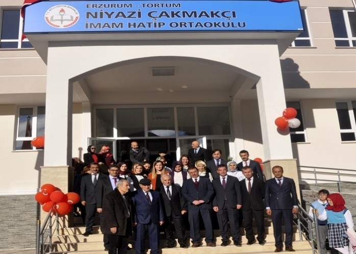 Tortum'da 16 Derslikli Niyazi Çakmakçı İmam Hatip Ortaokulu Açıldı!
