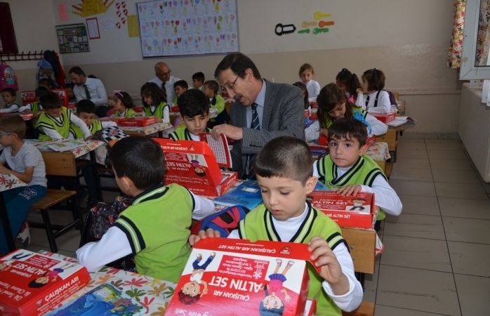 Palandöken Belediyesi’nden 3 Bin Öğrenciye Eğitim Seti!