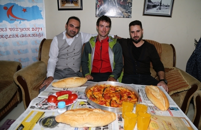 Mahsur Kalan Alman Turiste Sahip Çıktılar!