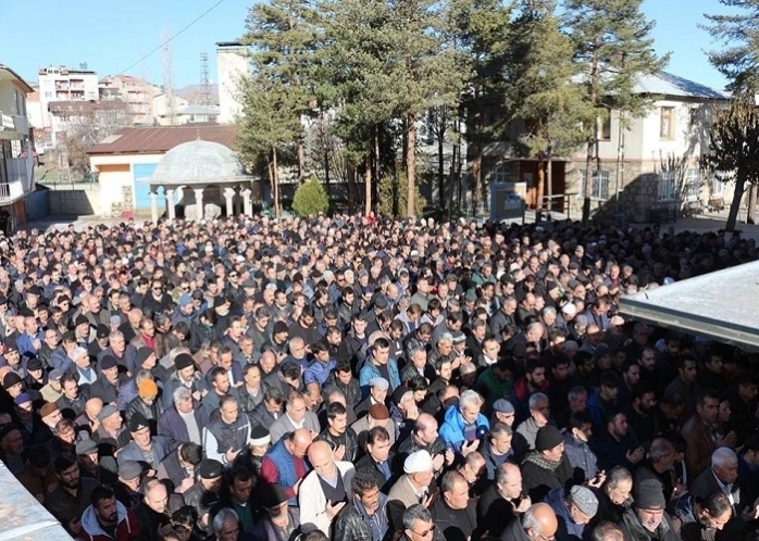 Oltulular PTT Müdürü Zengin’i Son Yolculuğuna Uğurladı!