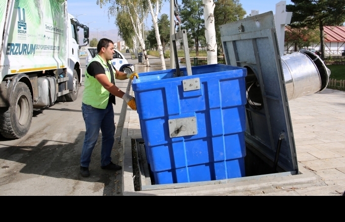Büyükşehir’in Yeraltı Çöp Konteynerleri Kışa Hazır!