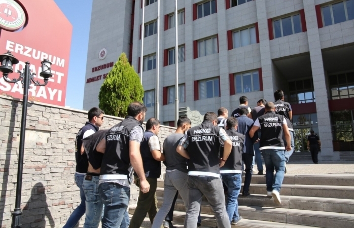 Erzurum’da Narkotik Ekipleri Uyuşturucu Tacirlerine Göz Açtırmıyor!