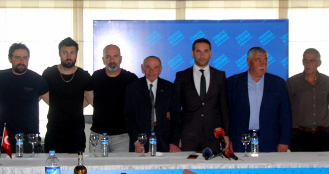 Kıyıcı, TKF Adaylığını Açıkladı!