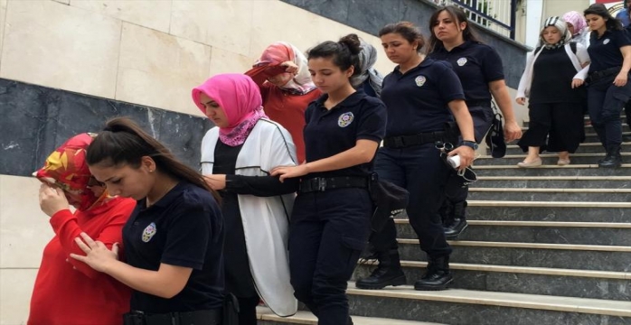 Erzurum'da FETÖ'nün İl Ablaları Yakalandı!