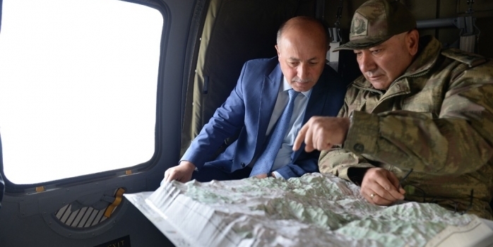 Vali Azizoğlu Şenkaya'daki Yangın Bölgesinde!