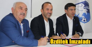 B.B. Erzurumspor Teknik Direktör Mehmet Özdilek’le Sözleşme İmzaladı!